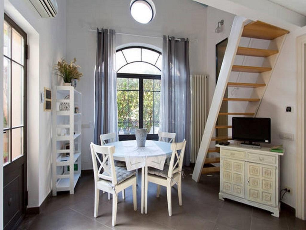 Il Liberty Di Emilia Villa มอนเดลโล ภายนอก รูปภาพ
