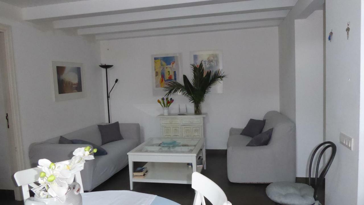 Il Liberty Di Emilia Villa มอนเดลโล ภายนอก รูปภาพ